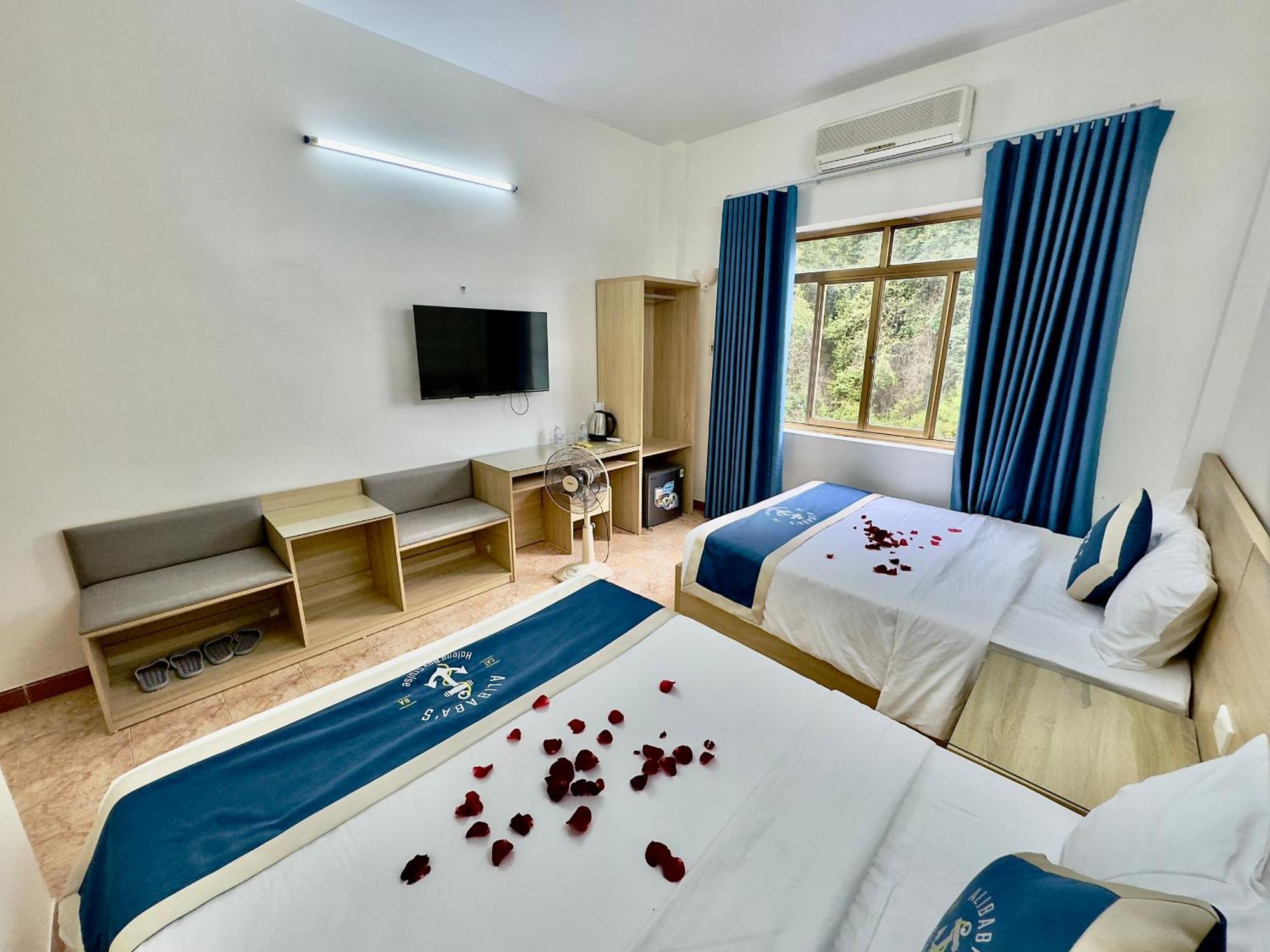 Cat Ba Plaza Hotel Dong Khe Sau Luaran gambar
