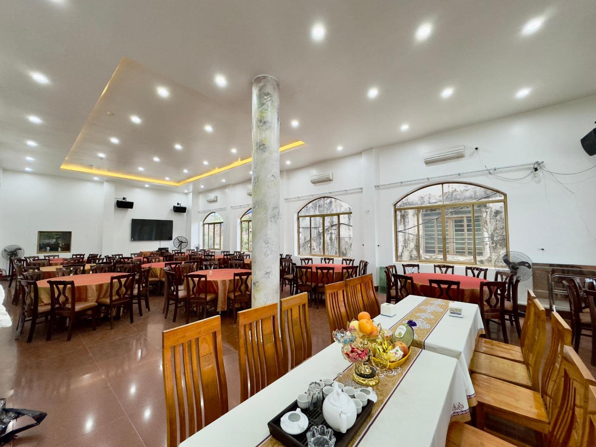 Cat Ba Plaza Hotel Dong Khe Sau Luaran gambar